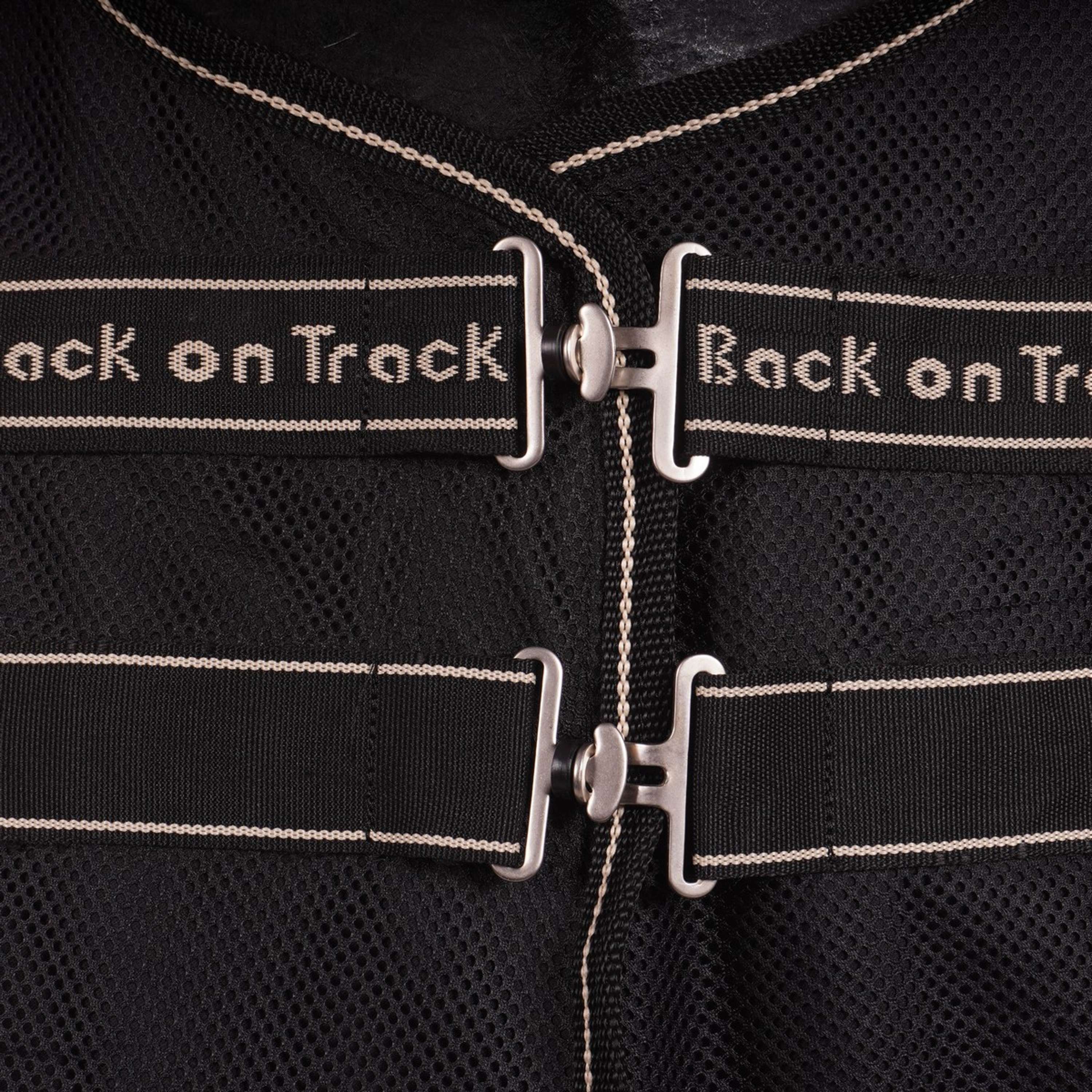 Back on Track Derka Przeciw Muchom Sienna Czarny