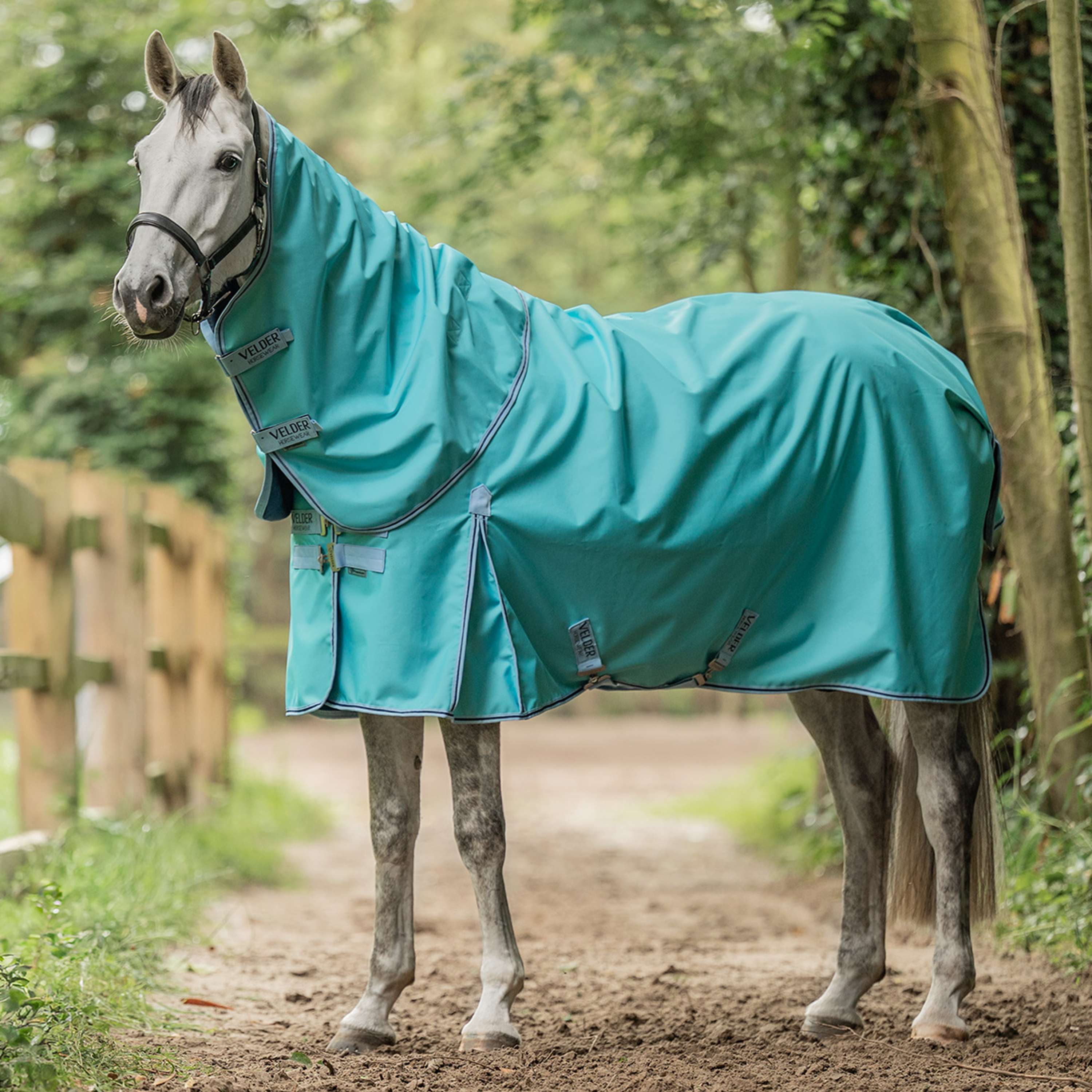 Velder Horsewear Premium Odpinany Kołnierz Do Derki 900D 0g Błękitny Niebieski