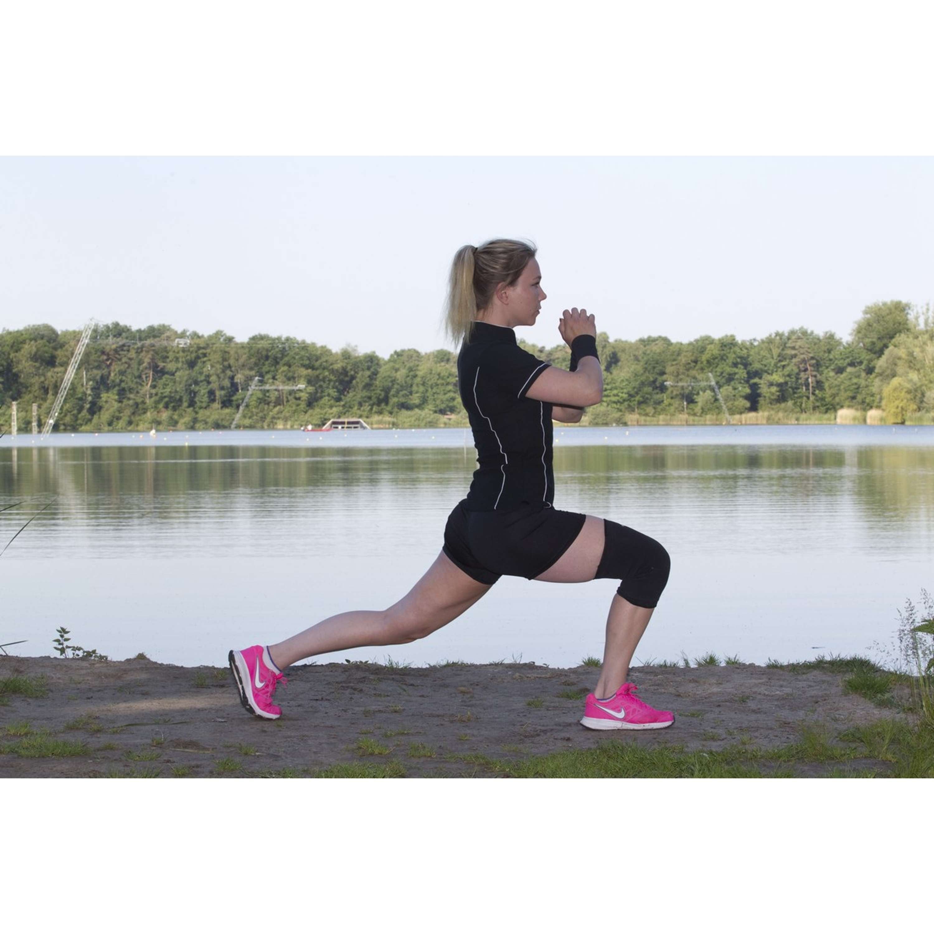 Back on Track Physio Orteza kolana 4-kierunkowo elastyczna czarna