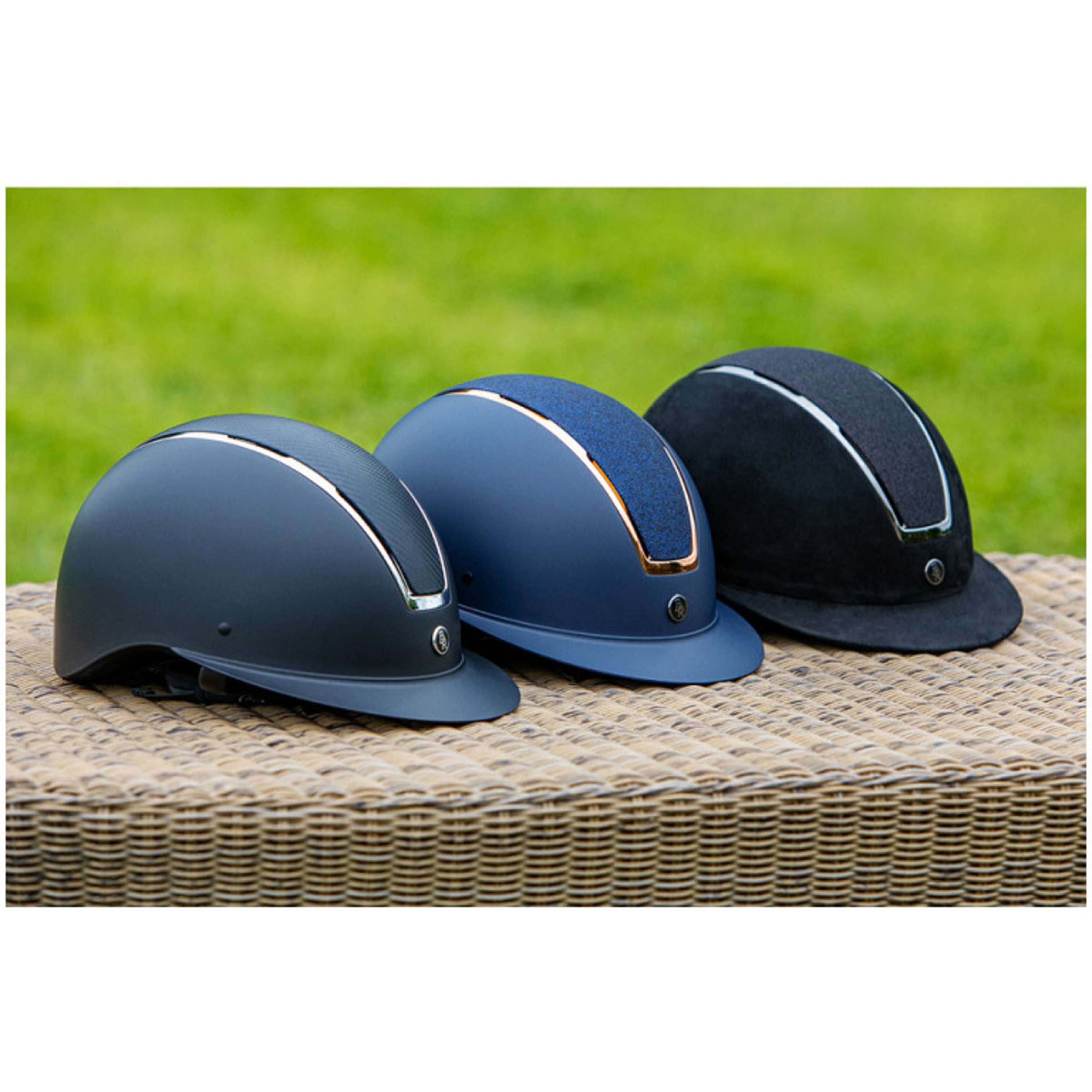 Kask jeździecki BR Omega malowany Czarny/Chromowany