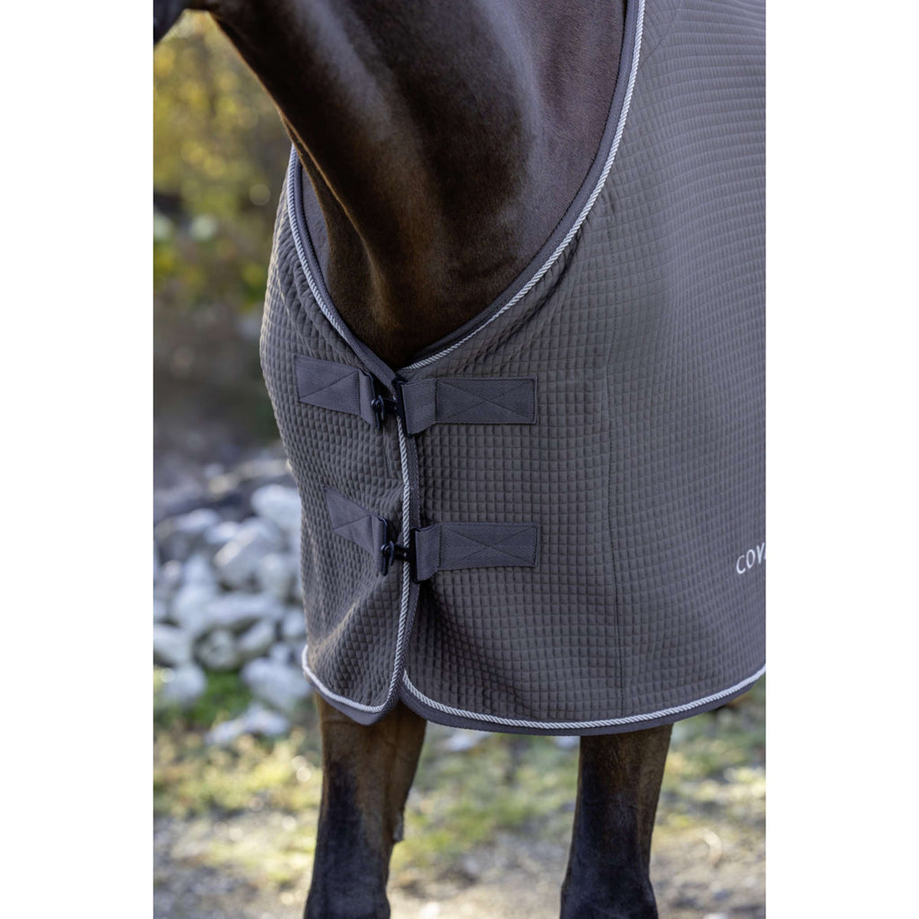 Derka potowa Covalliero Premium AW26, kolor mlecznej czekolady
