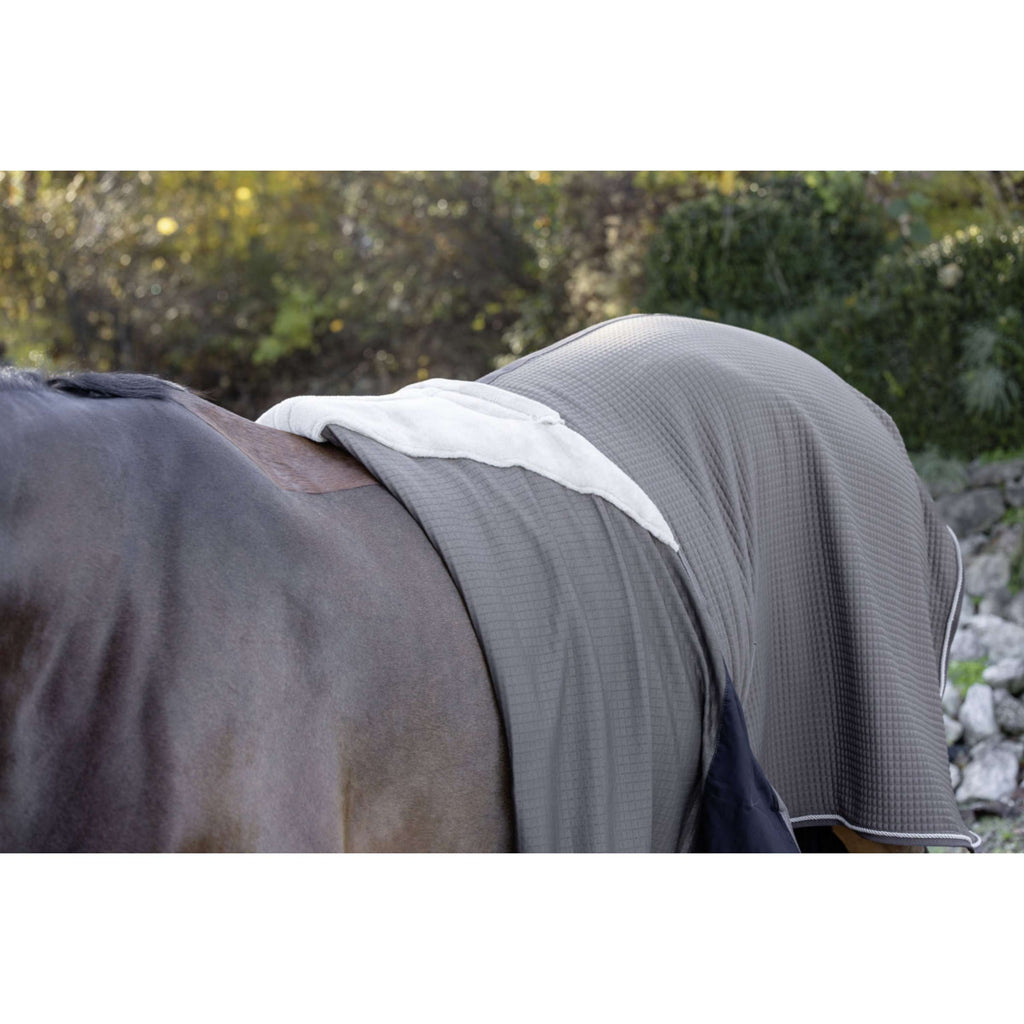 Derka potowa Covalliero Premium AW26, kolor mlecznej czekolady