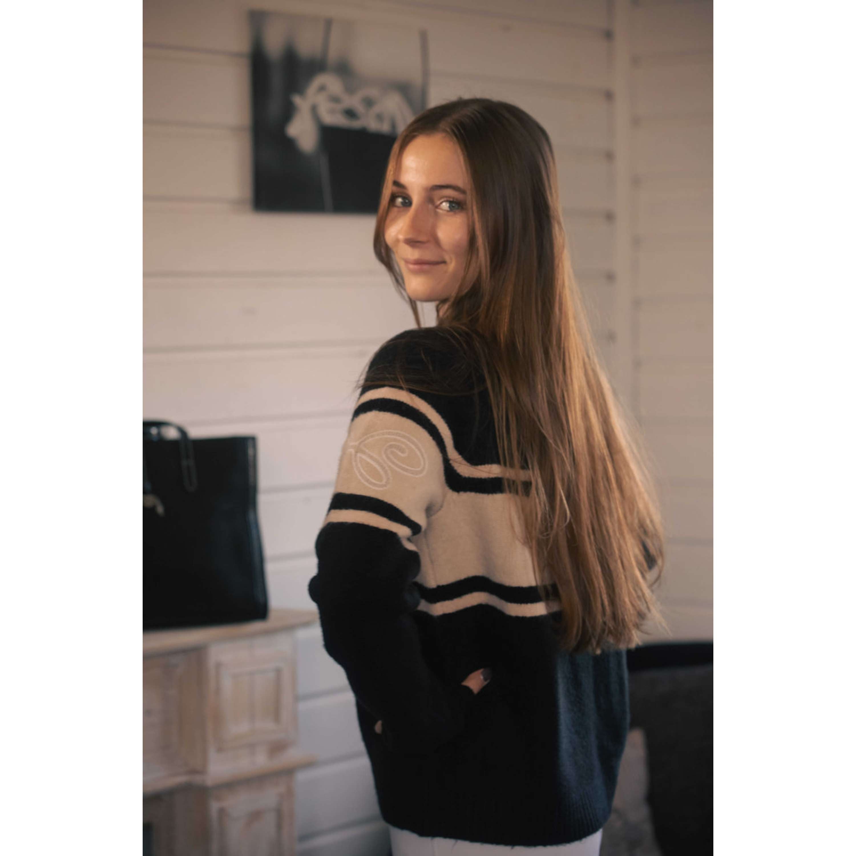 Pénélope Sweter Noris Czarny/Wielbłądzi