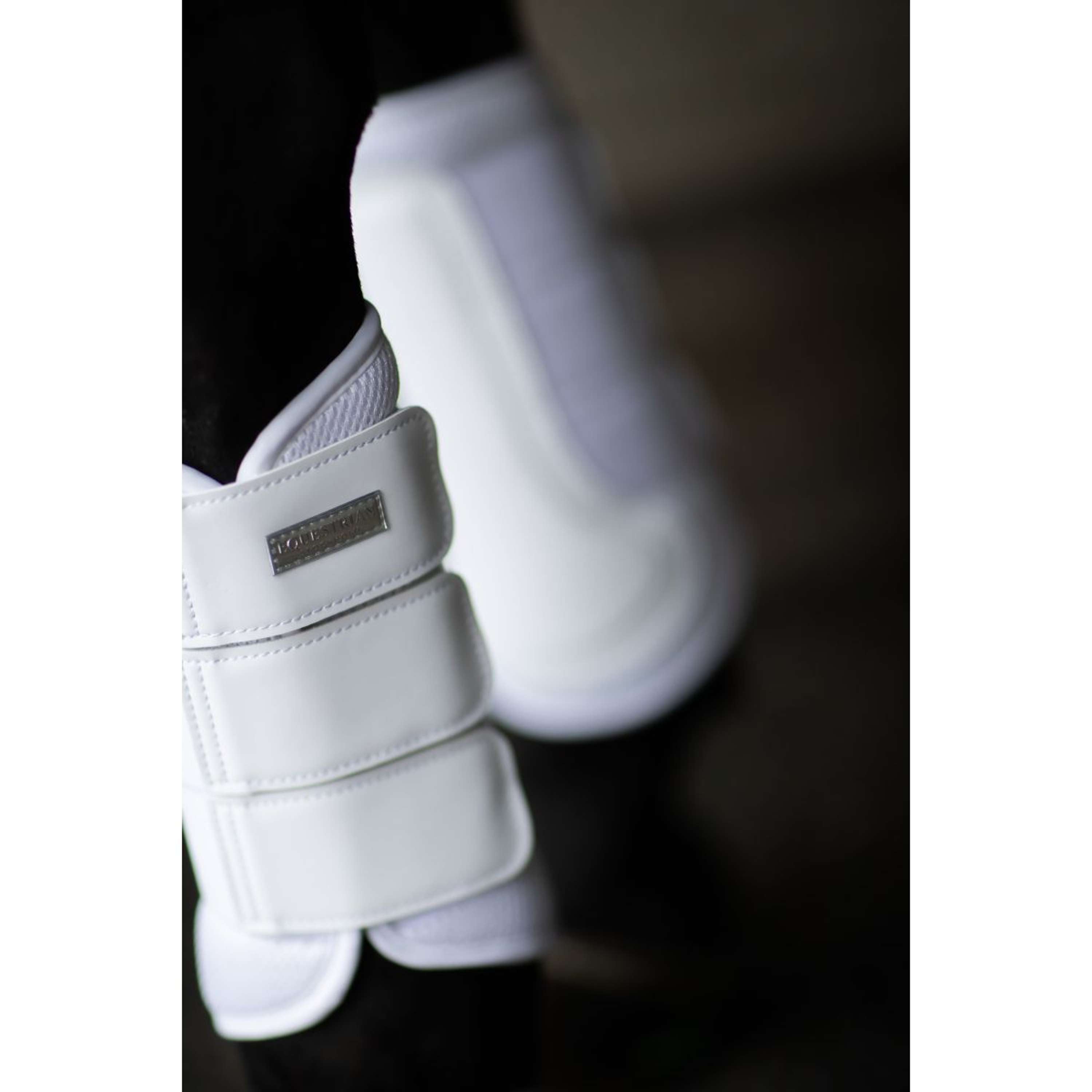 Equestrian Stockholm Ochraniacz Classic Mesh White Silver