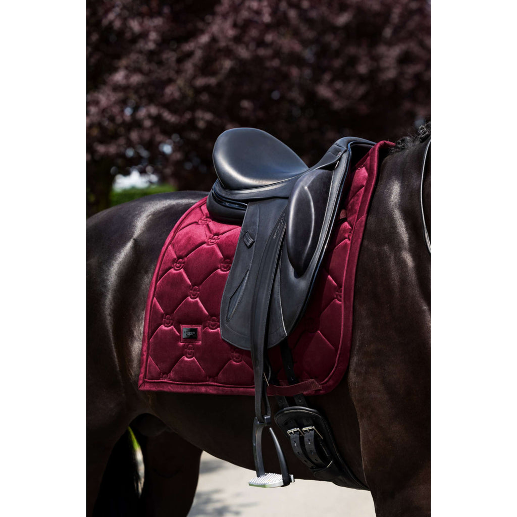 Equestrian Stockholm Czaprak Aksamitny Ujeżdżeniowy Merlot