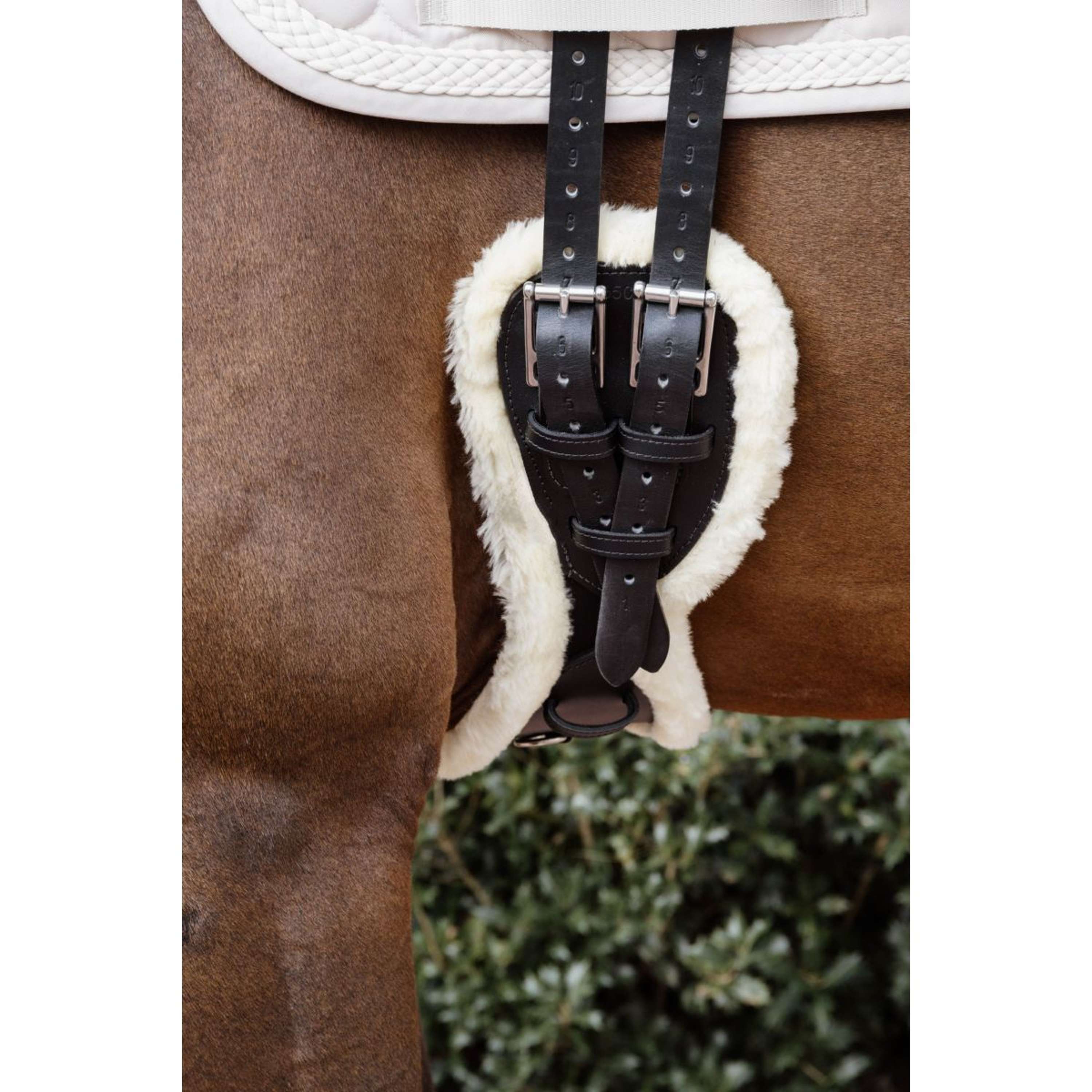 Kentucky Popręg Ujeżdżeniowy Anatomic Sheepskin Czarny