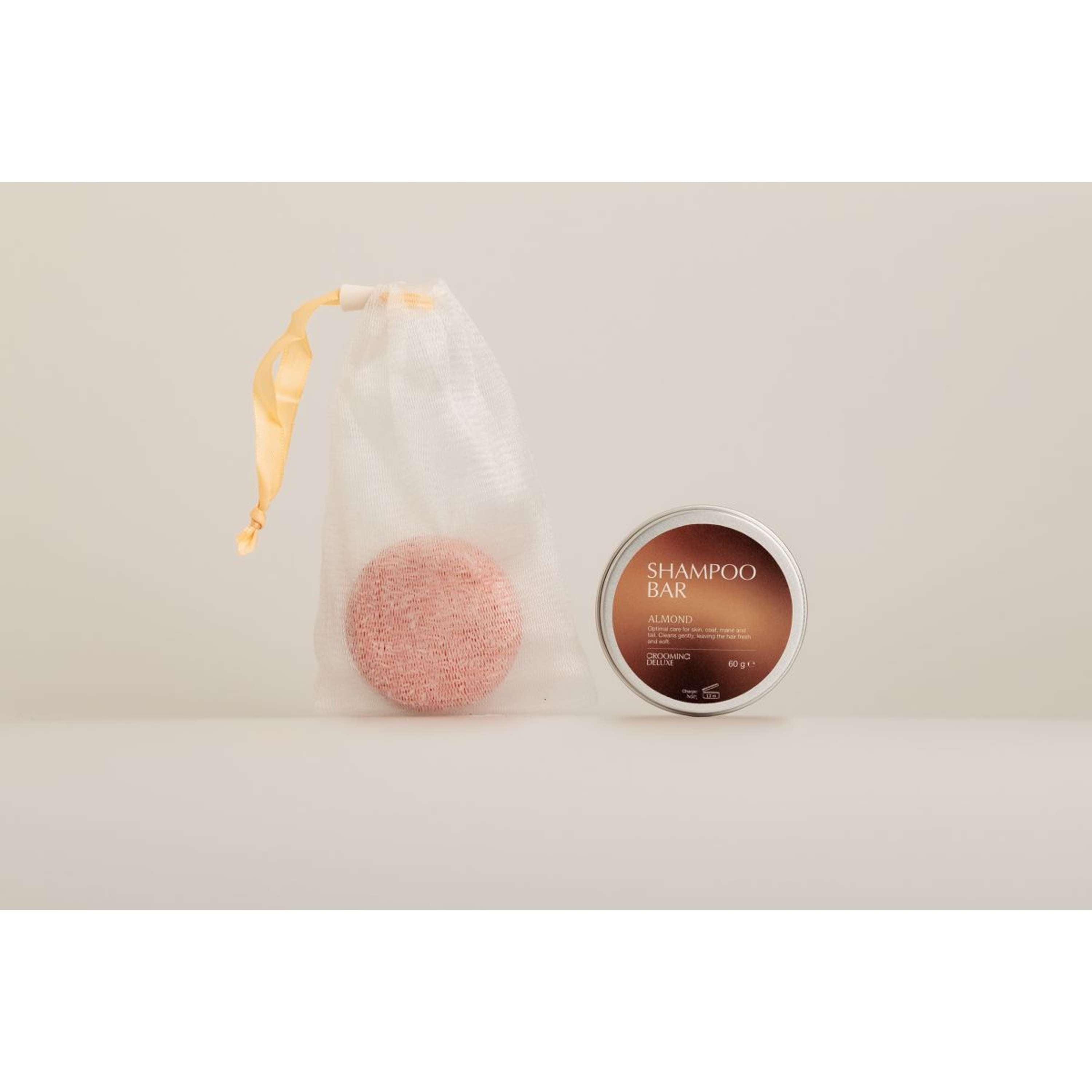 Grooming Deluxe by Kentucky Kostka Szamponowa Almond