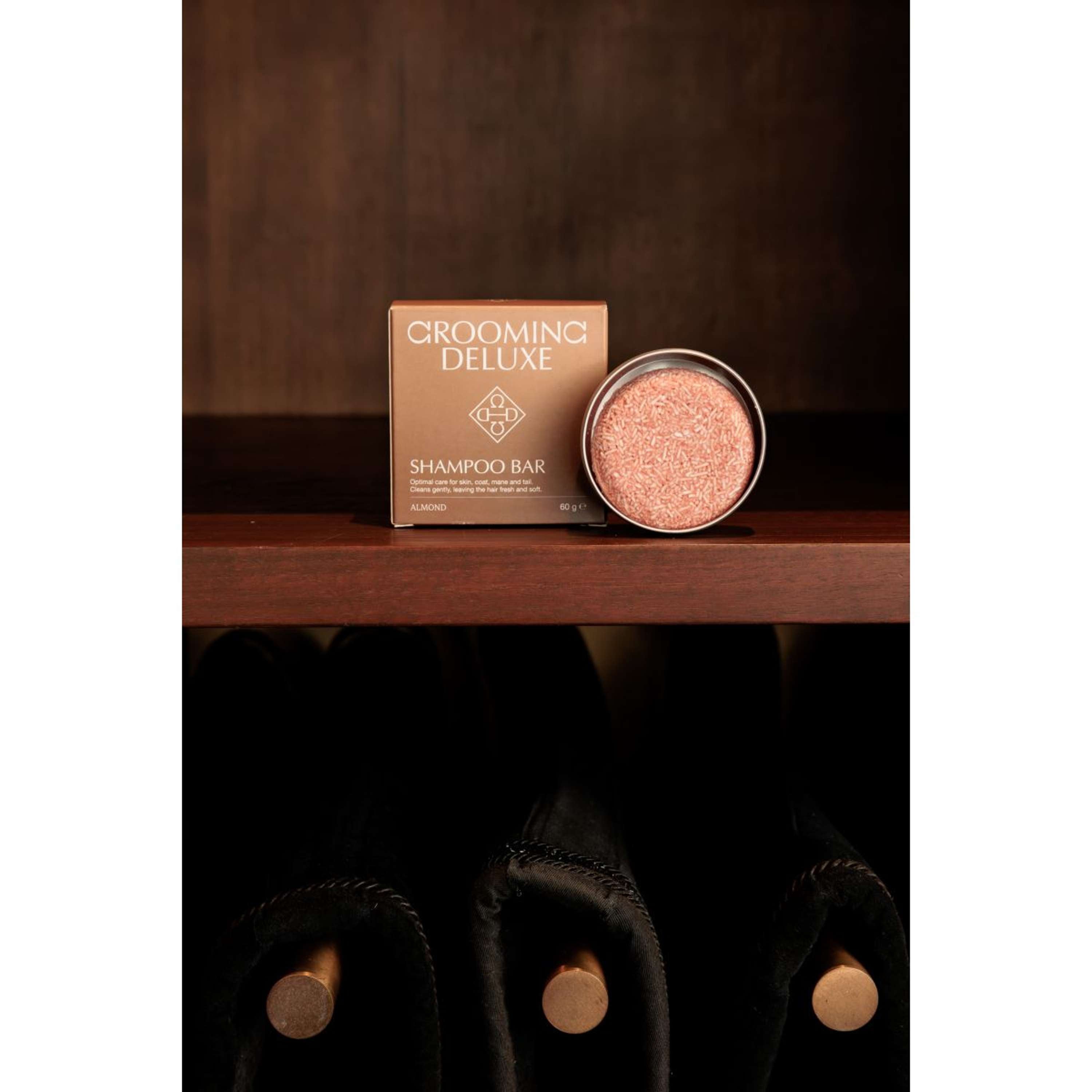 Grooming Deluxe by Kentucky Kostka Szamponowa Almond