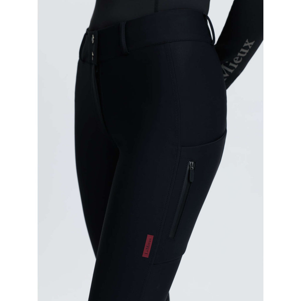 Bryczesy LeMieux Stormwear z lejem kolanowym, czarne