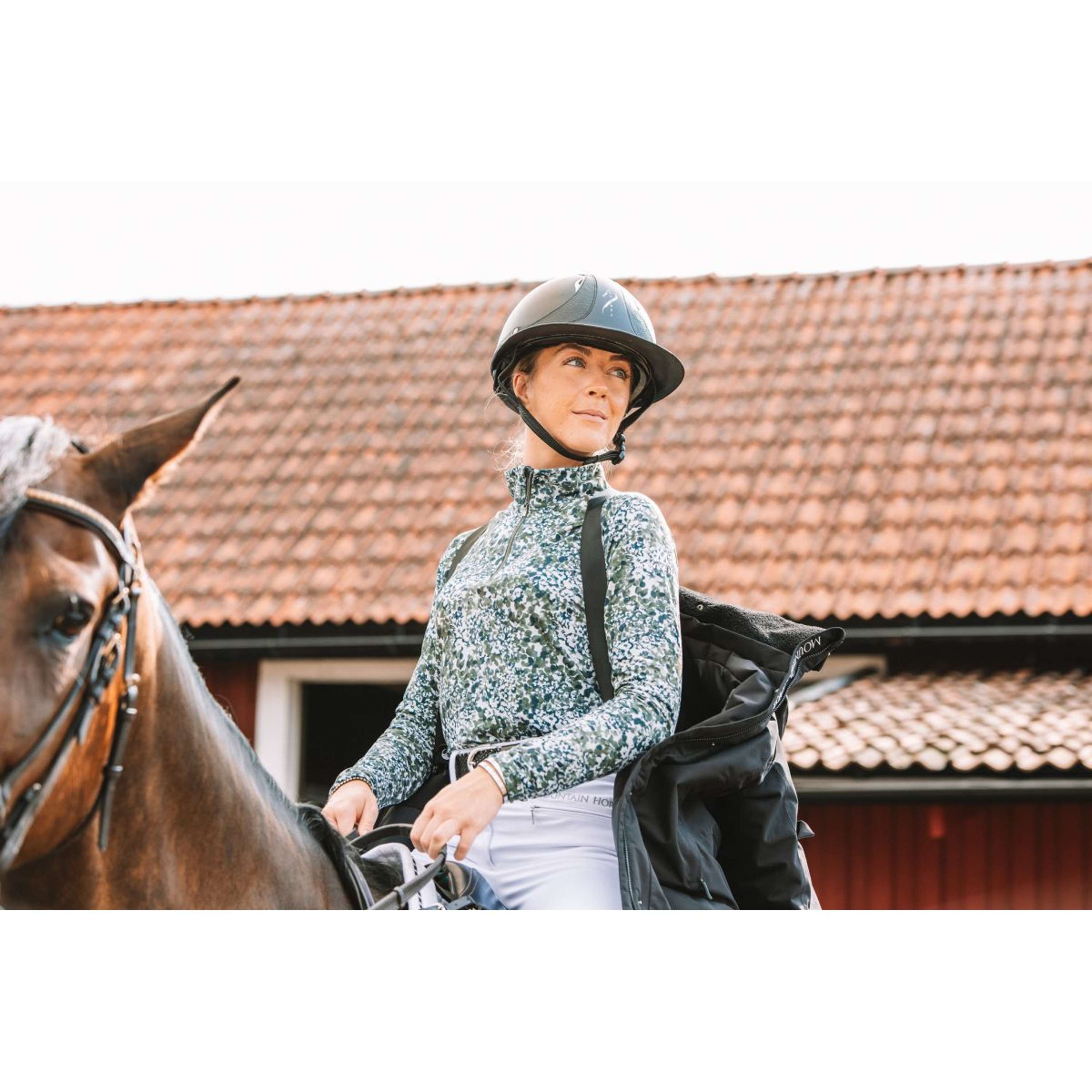 Mountain Horse Długi Płaszcz Saga Onyx Black