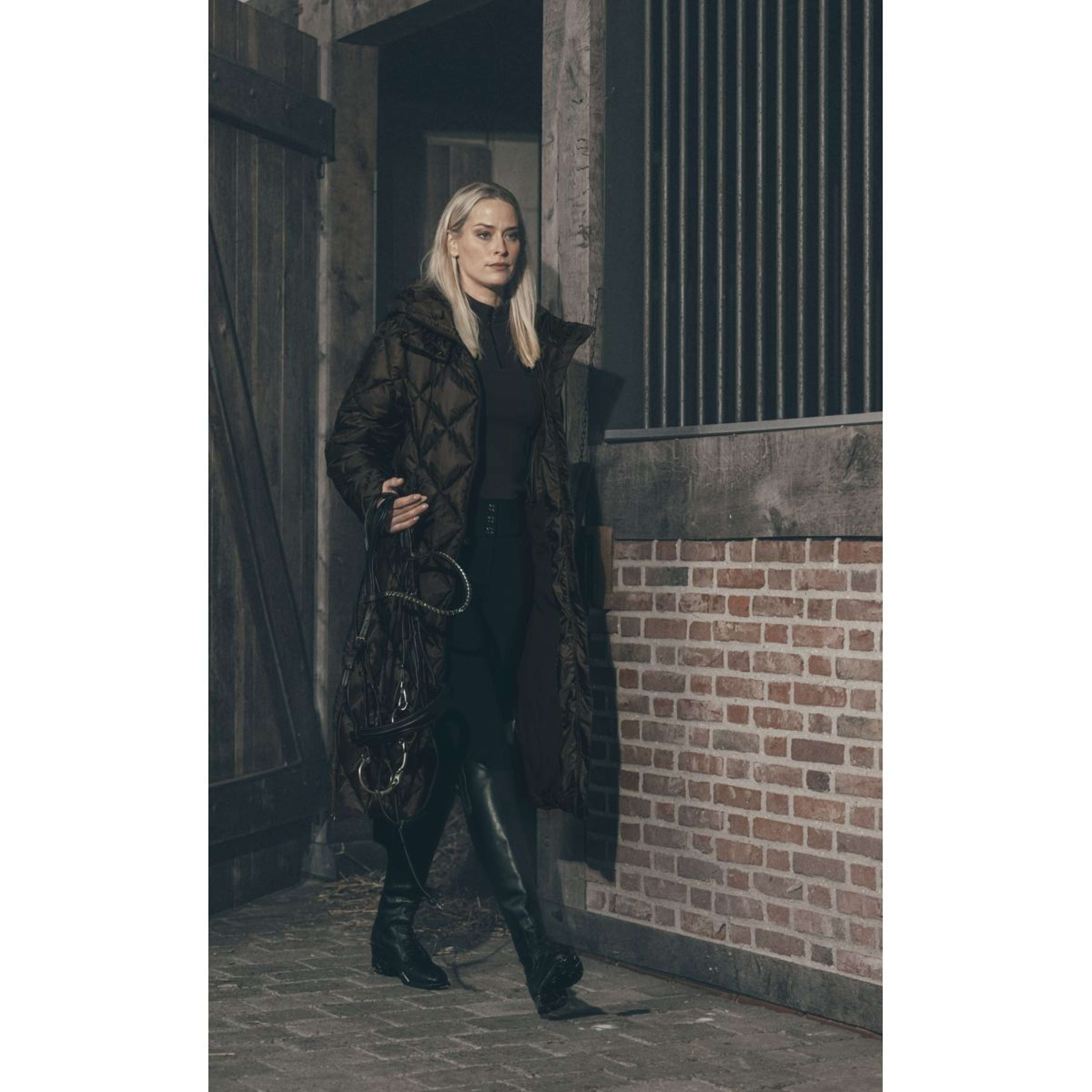 Pikeur Długi Płaszcz QuiltDiamond Selection AW26 Czekoladowy Brązowy