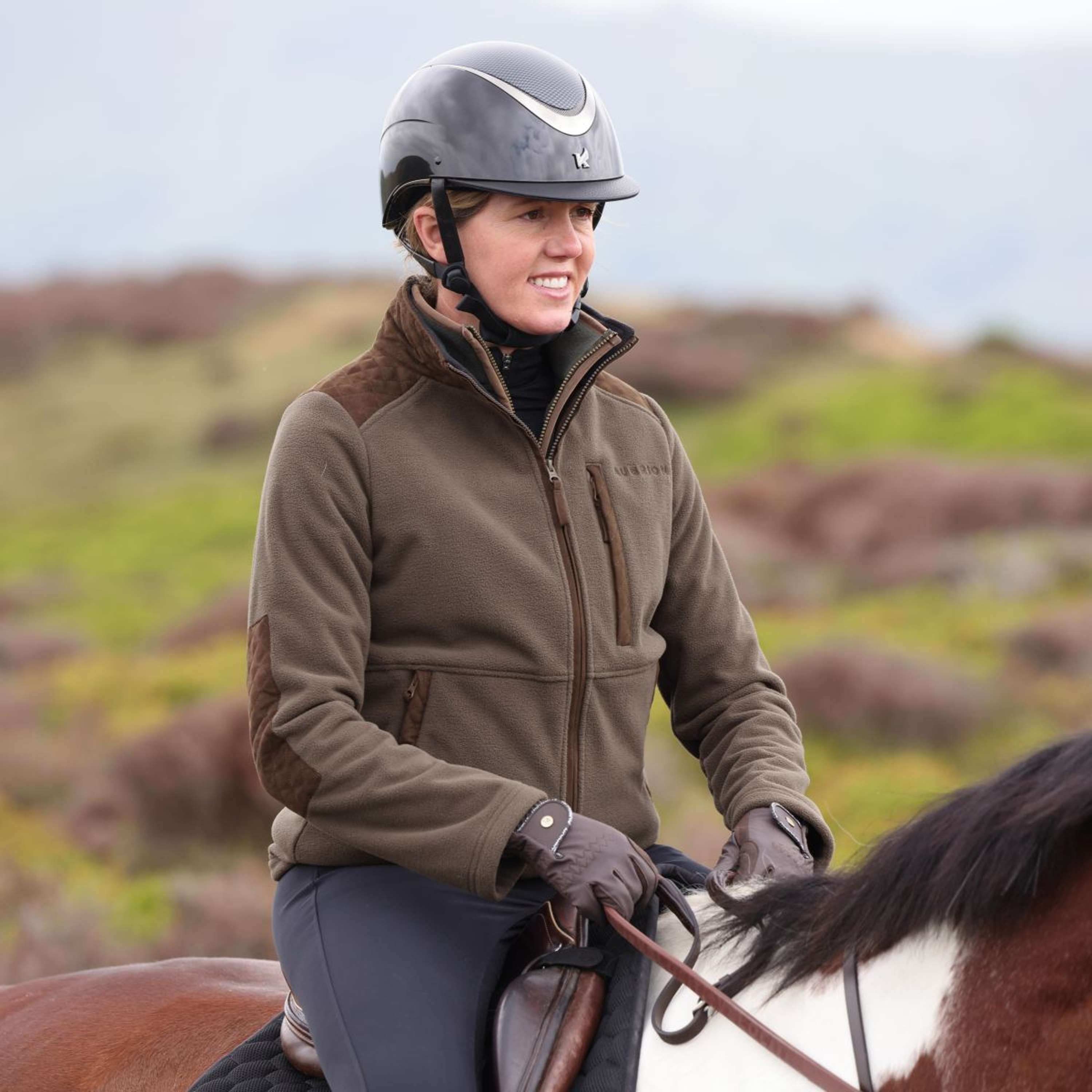 Aubrion by Shires Bluza Z Kapturem I Zamkiem Heritage Fleece Ciemnooliwkowy