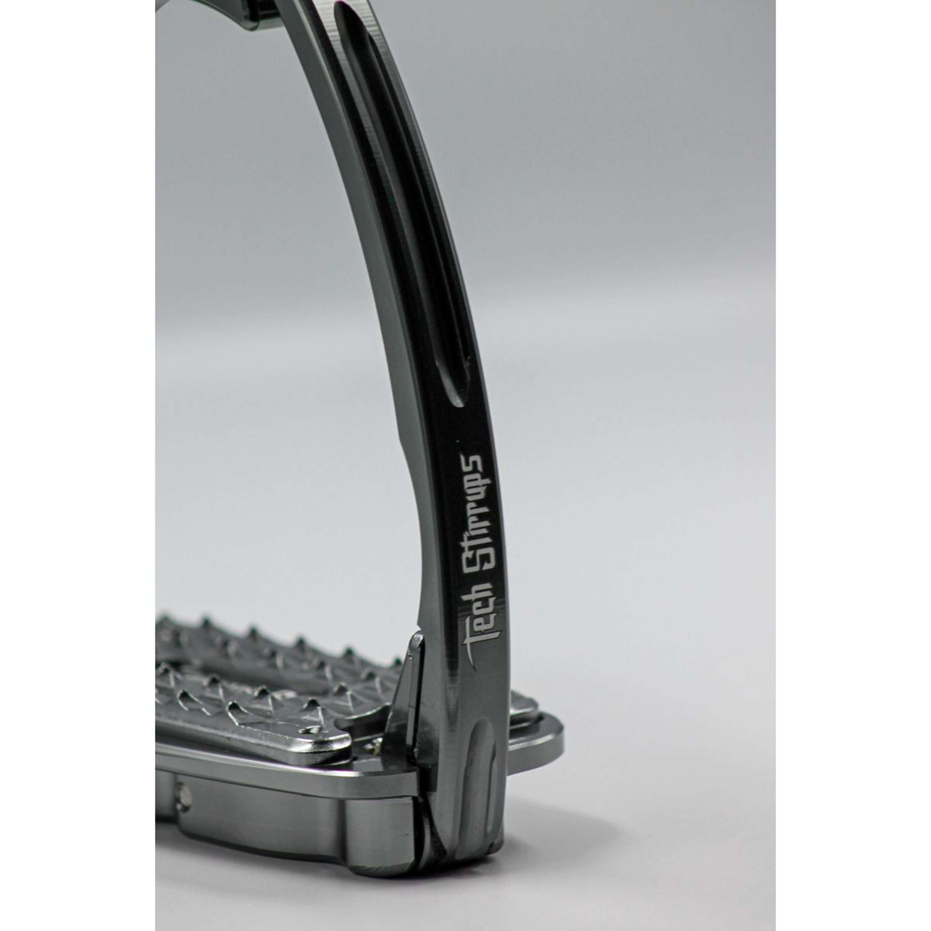 Tech Stirrups Strzemiona Venice Sloped EVO Tytanowy