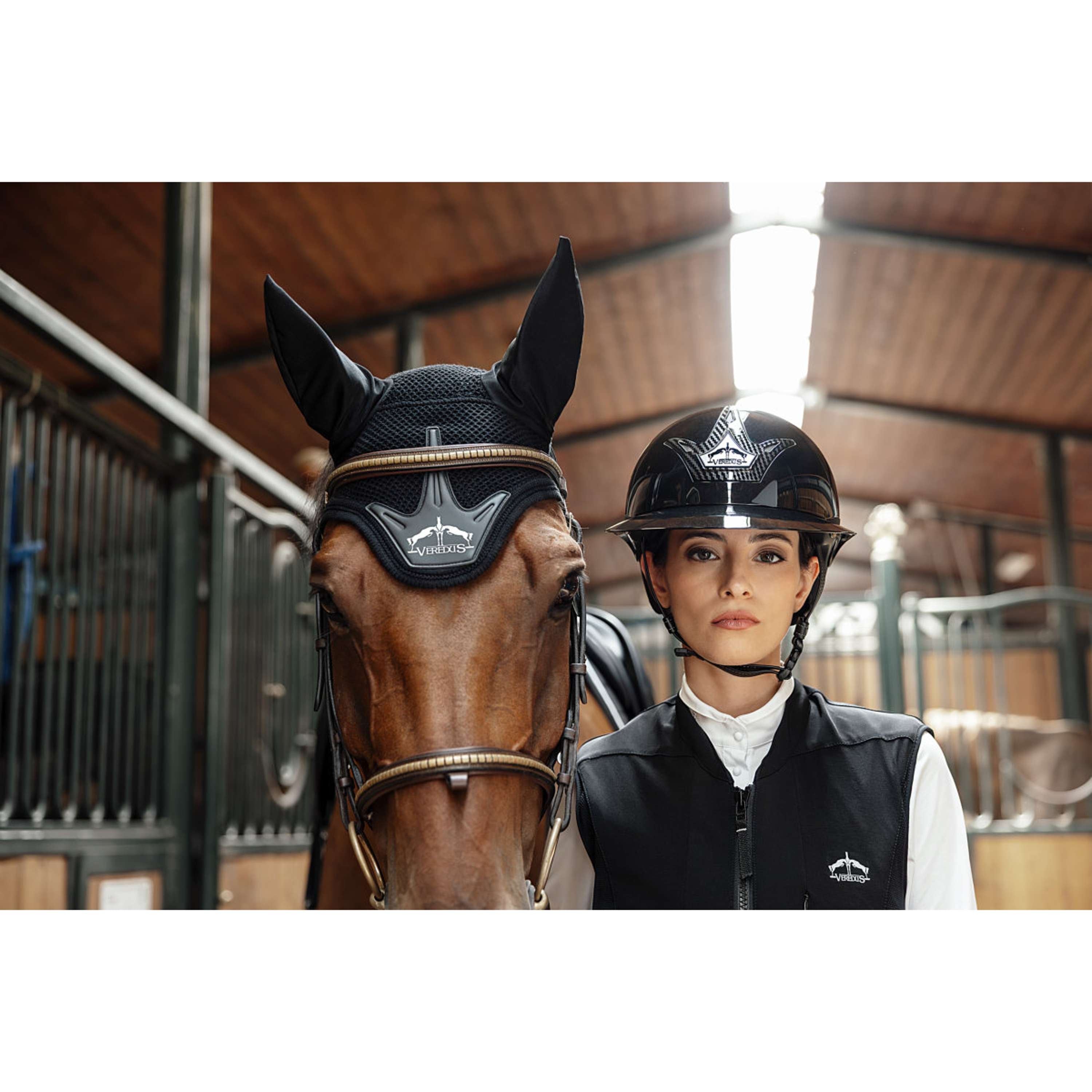 Kask jeździecki Veredus Vita szeroki wizjer lakierowany czarny